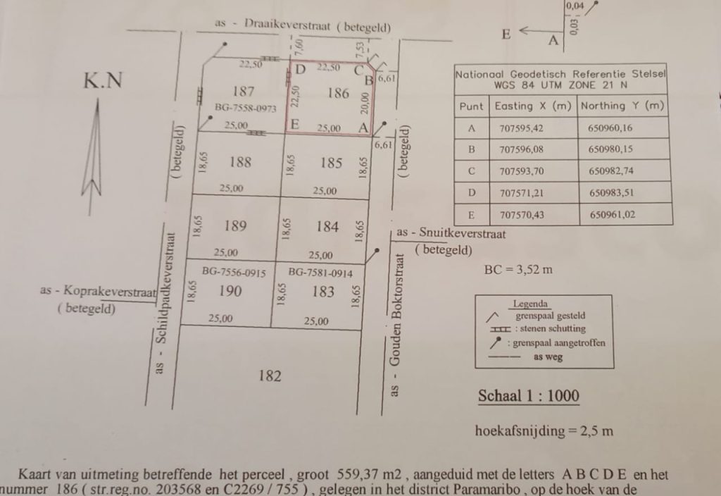 Perceel van 559,37 m2, aangeduid met de letters ABCDE en het nummer 186, gelegen in het district Paramaribo, op de hoek van de Draaikeverstraat en de Gouden Boktorstraat grenzend aan De Morgenstond, Clevia en Leonsberg