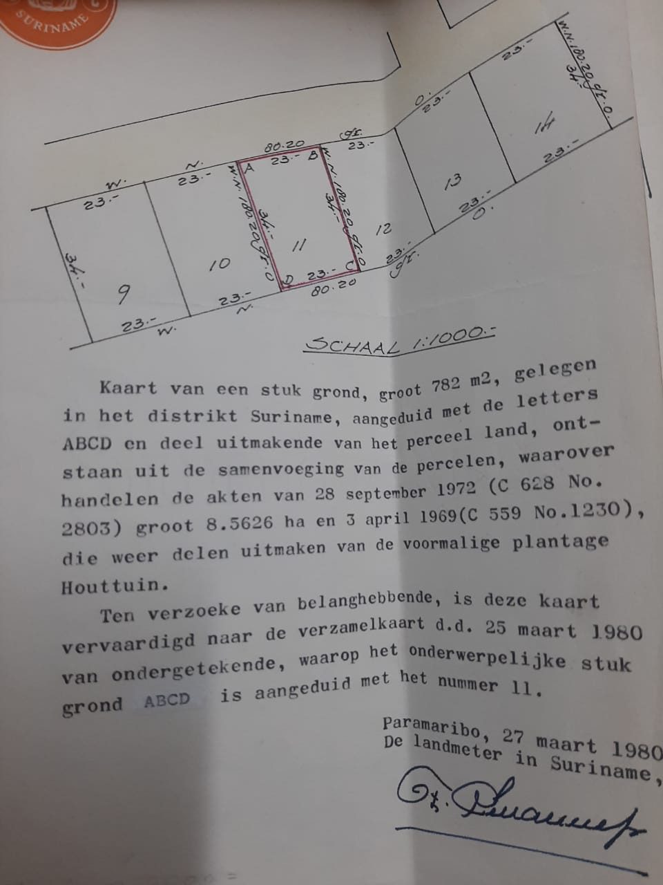Perceel van 782 m2, aangeduid met de letters ABCD, Gelegen in het district Wanica. Houttuin.